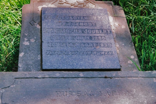 PaulJosuaJOUBERT_b20Jul1908_headstone